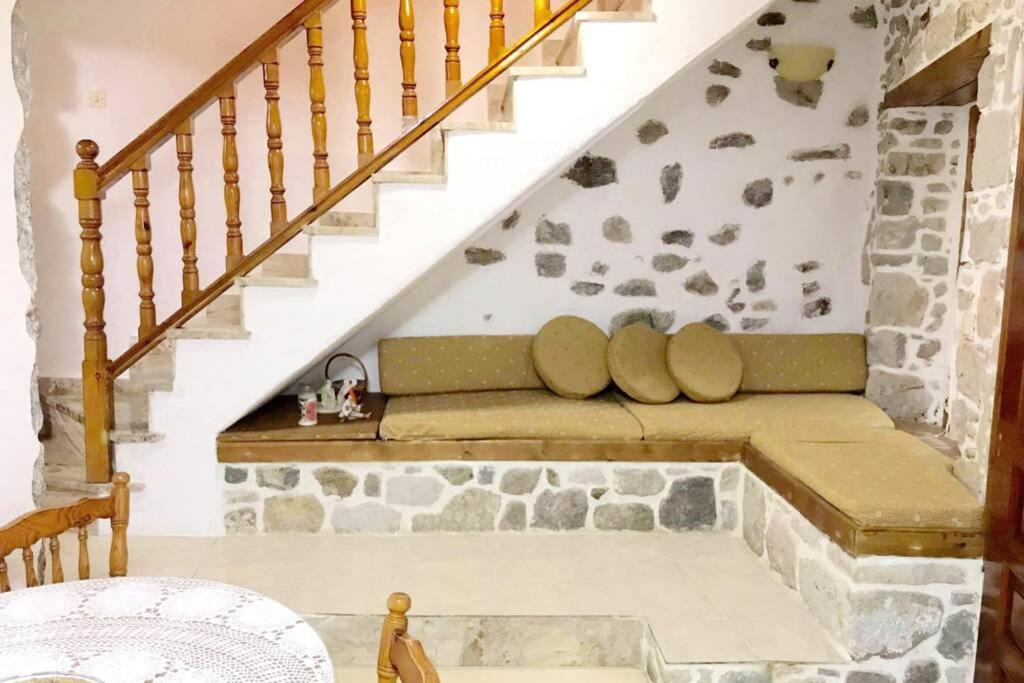Lava House Apartment Mandraki  Bagian luar foto