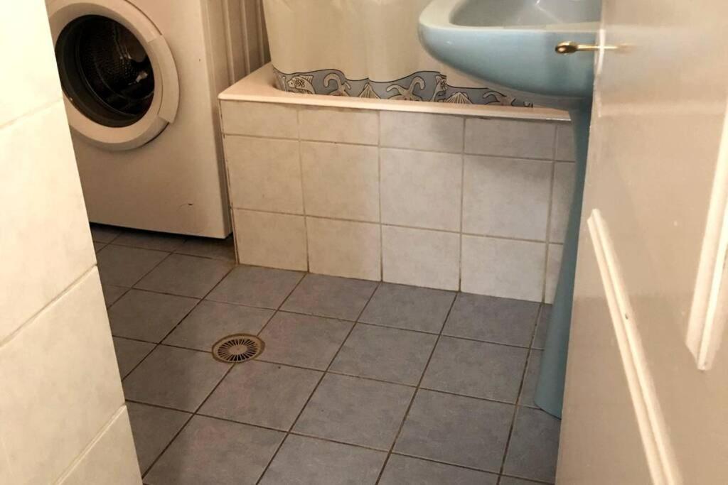 Lava House Apartment Mandraki  Bagian luar foto